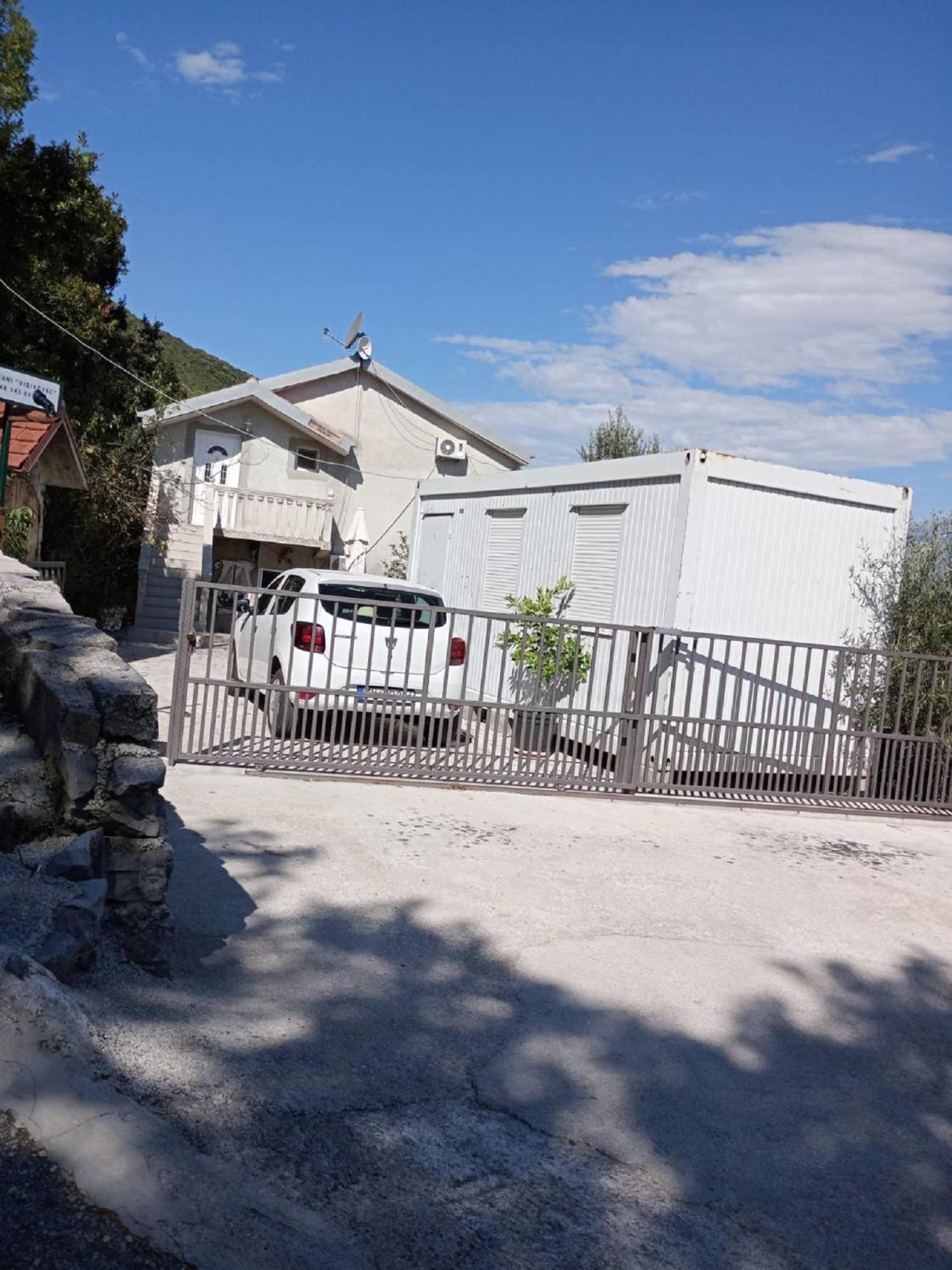 Apartments Vidikovac ติวัต ภายนอก รูปภาพ