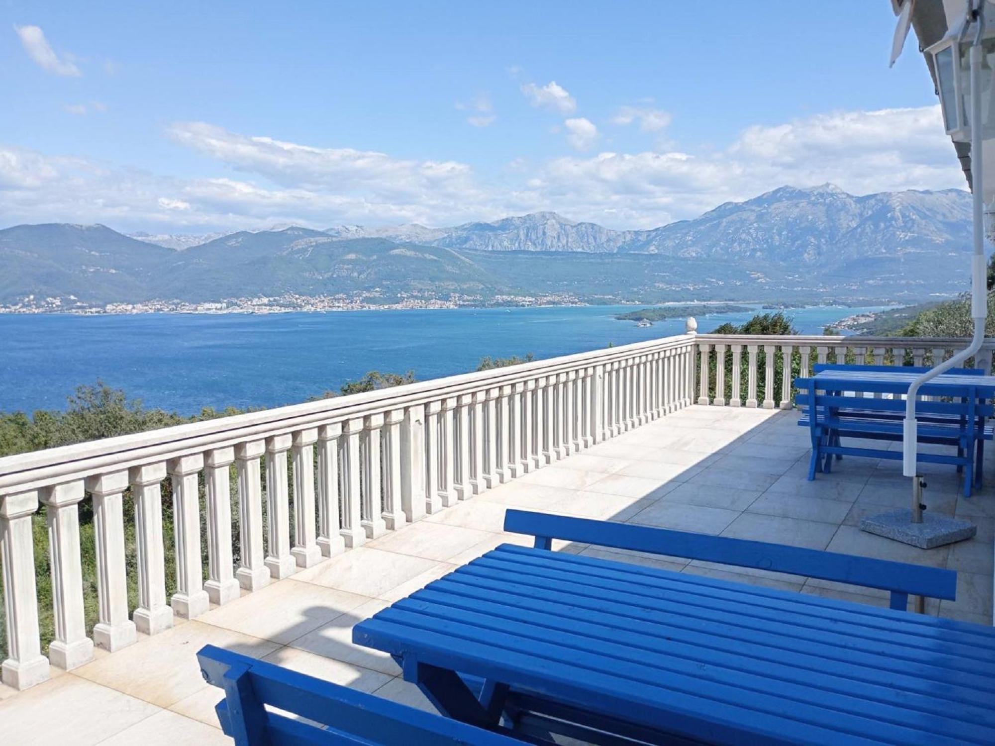 Apartments Vidikovac ติวัต ภายนอก รูปภาพ